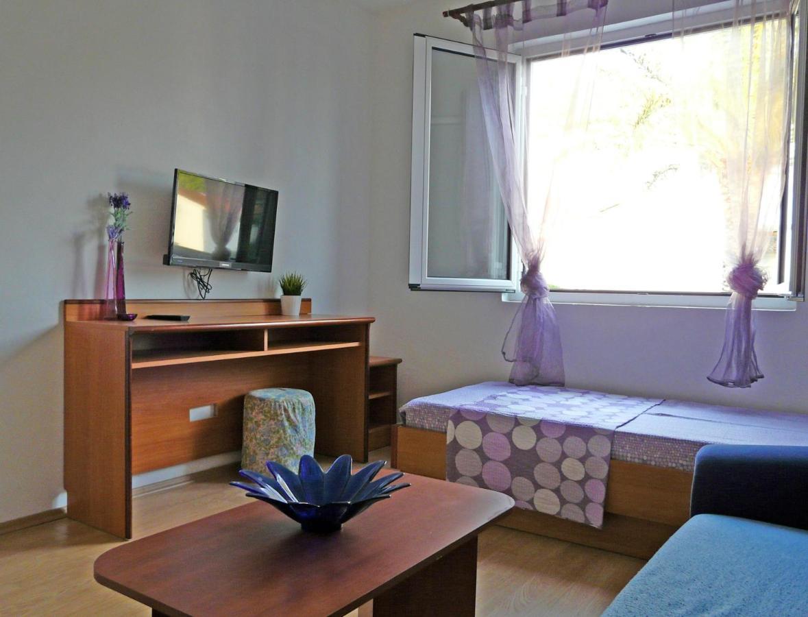Apartments By The Sea Drvenik Donja Vala, Makarska - 6756 外观 照片