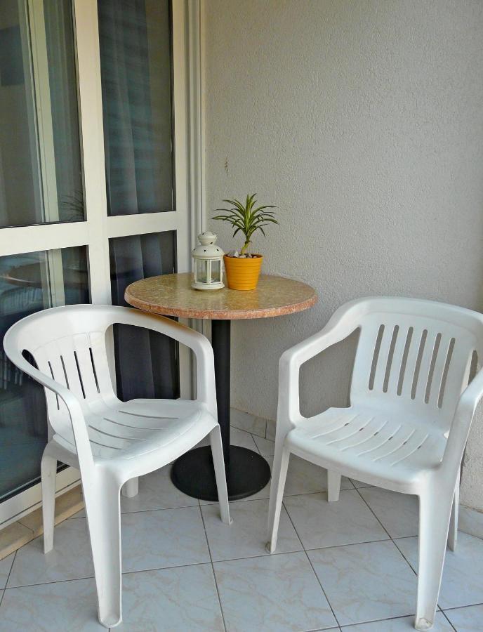 Apartments By The Sea Drvenik Donja Vala, Makarska - 6756 外观 照片