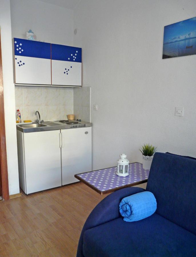 Apartments By The Sea Drvenik Donja Vala, Makarska - 6756 外观 照片